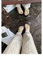 Zapatillas de las mujeres de verano pliegues retorcido fondo plano exterior desgaste sandalias versátil cabeza cuadrada nube media arrastre - details 30