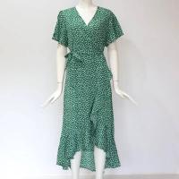 Flores de playa sexy para mujer, volantes estampados de gasa larga bohemia, vestido de escote informal con cuello con cuentas y apertura de verano - details 9