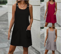 Vestido casual de verano con cuello redondo, sin mangas, textura gofre y botones decorativos. - details 1