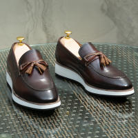 Zapatos bajos retro de cuero con borlas para hombre - details 1