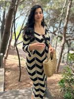 Vestidos de punto a rayas para mujer, vestido Maxi de playa con cordones de manga larga para mujer, batas ajustadas de punto con cuello cuadrado calado - details 10