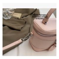 Diseño de nicho de moda llevado a mano caja bolsa de las mujeres 2025 verano nuevo bolso de hombro retro bolso de mensajero casual de alto valor - details 9