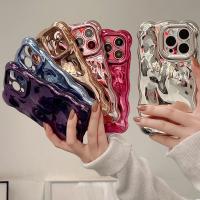 Funda de teléfono con borde rizado ondulado y arrugado chapado de lujo para iPhone 16 15 12 13 14 Pro Max 3D Unevenness cubierta protectora de cámara suave - details 2