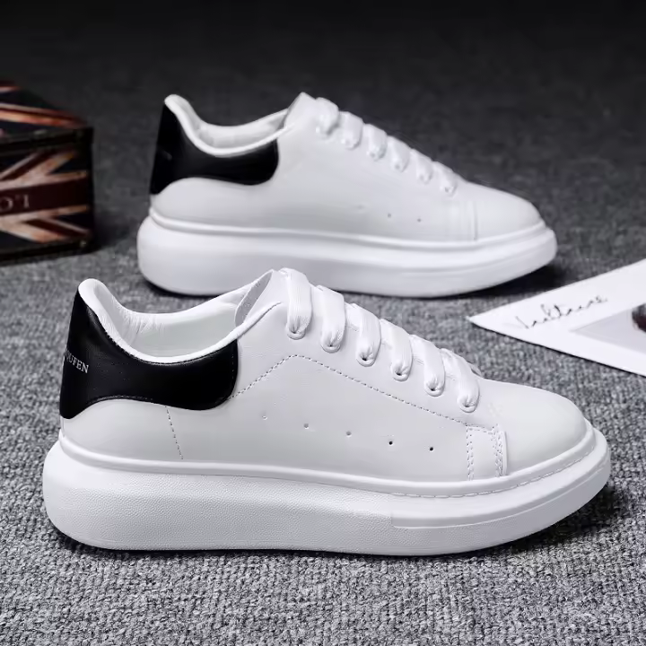 Zapatos blancos pequeños para hombre, informales, suela gruesa de primavera y otoño - 1
