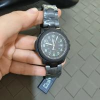 DUGARY Reloj de Cuarzo Deportivo de Titanio y Zafiro Resistente al Agua 200M - details 4