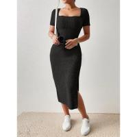 Vestido de punto versátil de verano con cuello cuadrado, largo medio, falda ajustada a la cadera, corto para la noche con abertura. - details 8