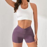 Pantalones cortos de yoga de cintura alta para mujer, pantalones cortos de yoga suaves de cintura cruzada, pantalones cortos deportivos de yoga de color puro de tela de poliéster - details 11