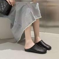 2024 Zuecos de madera suave Medias zapatillas con dedos abiertos Cuero de color sólido Estilo Tabi Zapatos planos antideslizantes para mujer - details 4