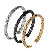 Pulsera para Hombre Ajustable Trenza de Acero Inoxidable y Titano, Diseño Minimalista y Versátil, Regalos Para Hombre - details 3