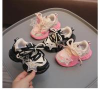 Zapatillas deportivas informales para niño y niña, zapatos para correr con estrella hueca, suela suave, resistentes al desgaste y a prueba de suciedad, 2024 - details 1