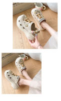 Zapatos con agujeros para niñas, bonitos, aumento de altura, con flores. - details 3