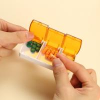 Mini caja de medicinas de 3 rejillas, pastillero impermeable creativo, organizador multiusos, pastillero de viaje - details 6