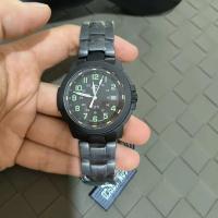 DUGARY Reloj de Cuarzo Deportivo de Titanio y Zafiro Resistente al Agua 200M - details 2