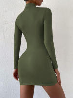 Elegante vestido de estilo ligero y maduro para mujeres, medio cuello alto, cintura alta y falda corta - details 2