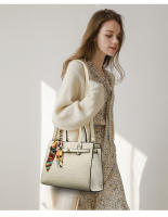 Bolso de mano con estampado de cocodrilo para mujer, bolso cruzado atmosférico - details 6