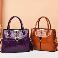 Bolso de cuero brillante, moderno y elegante, con patrón de piedra, bandolera de hombro de gran capacidad para mujer, mochila de lujo de alta gama - details 0