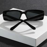 Gafas de Sol con Montura Cuadrada Gafas Negras de Moda para Hombres y Mujeres - details 3