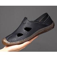 Sandalias de los hombres 2025 nuevos zapatos de cuero fresco hueco casual de suela suave de los hombres bolsa transpirable desgaste exterior cabeza agujero zapatos - details 1