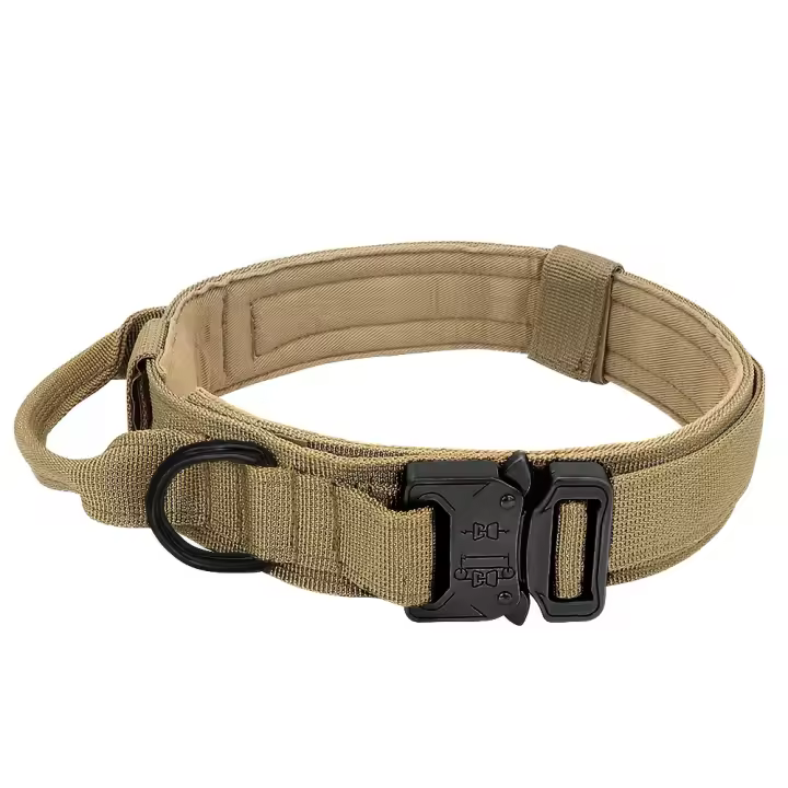Collar táctico para perros, accesorio de nailon ajustable para entrenamiento de perros con asa de control y hebilla resistente para perros - 1