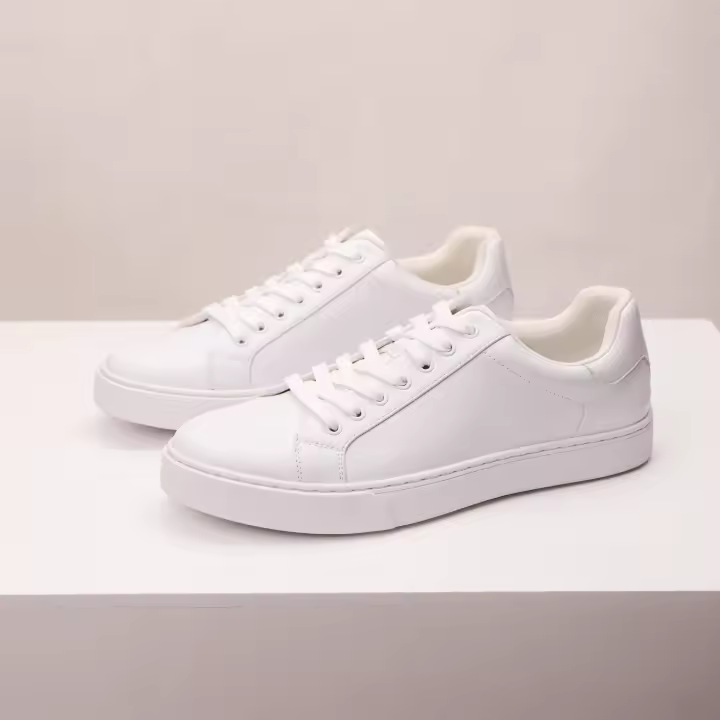 Zapatos blancos retro con punta negra para hombre, zapatillas versátiles - 1