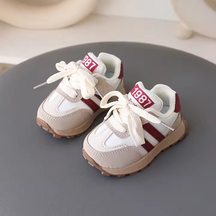 Nuevos zapatos para niños pequeños, zapatos casuales para niños, superficie de cuero, suela suave impermeable y antideslizante - 1