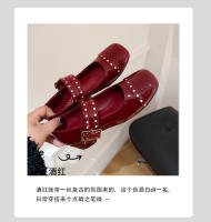 Nuevos zapatos franceses Mary Jane cabeza cuadrada diseño de hebilla de una palabra tacón medio grueso boca poco profunda zapatos individuales charol de mujer - details 9