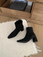 Botas cortas Tacón alto Tacón grueso Cremallera trasera Cabeza cuadrada Botas de moda versátiles - details 11