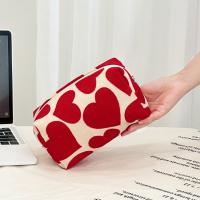 Bolsa de maquillaje con diseño de amor de gran capacidad, bolsa de cosméticos con forma de corazón de pana con cremallera, bolsa de almacenamiento de artículos de tocador de regalo encantador para mujer - details 4