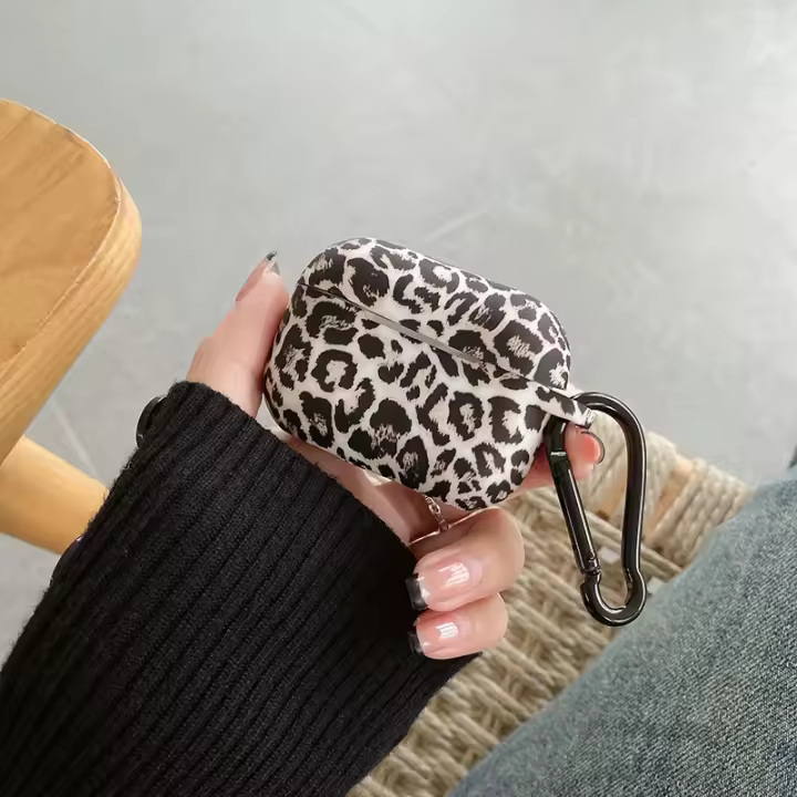 Funda de Silicona Protectora con Gancho para Airpods Pro 2 Estampado de Leopardo - 1