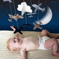 Móvil para cuna, decoración para guardería con aviones y nubes, gris y blanco, azul marino, color canela, móvil para cuna para niños - details 2