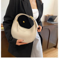 g para mujer nuevo bolso versátil de hombro para axila informal de moda en forma de media luna - details 24