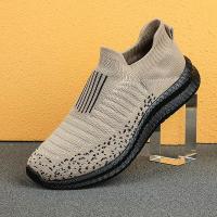 Zapatos informales transpirables para hombre, zapatos ligeros para caminar al aire libre, zapatillas antideslizantes para hombre, zapatos planos vulcanizados sin cordones 2023 - details 1