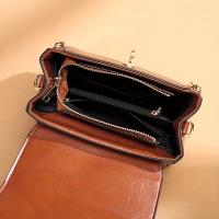 Bolso Cruzado de Cuero Genuino Premium Diseño Clásico, Cierre con Snap, Correa Ajustable, Tono Dorado, Perfecto para Uso Diario, Viajes, Trabajo - details 2