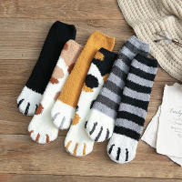 Calcetines de Terciopelo de Coral de Invierno Diseño de Garra de Gato Lindo - details 0