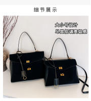 Bolso de hombro de gamuza Nuevo bolso de mano de gran capacidad para viajeros Bolso de moda para las axilas - details 8