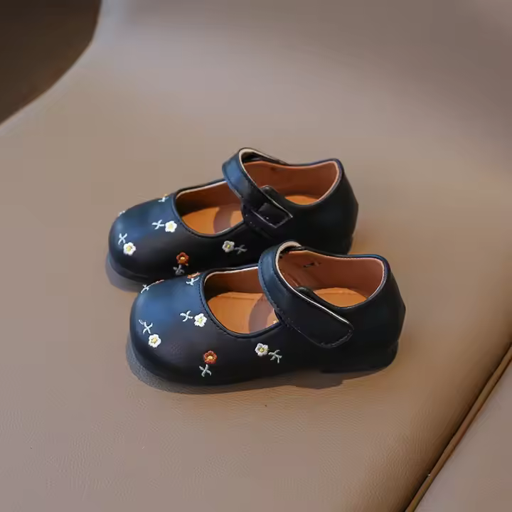 Zapatillas de Príncesa de Cuero Multifuncionales Pisada Suave, Antideslizante, Moda para Niños y Niñas, Flores Dulces - 1