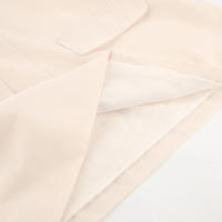 Conjunto de Top y pantalones cortos con cuello en V para mujer, traje de dos piezas para el lugar de trabajo, color caqui, para ir al trabajo - details 7