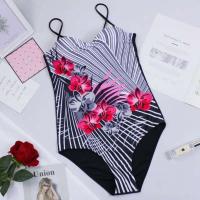 Bañador de mujer estampado de una pieza, baño grande cerrado TRE con partes salientes, apto para piscinas y playas - details 11