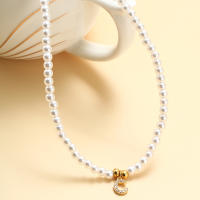 Imitación de perlas para mujeres, Pendientes de letra inicial con encanto de nombre de micro-inserción de circonita de moda Colla - details 14
