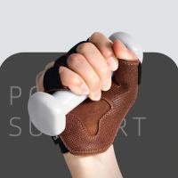 Guantes de piel de vaca para levantamiento de pesas, antideslizantes, transpirables, ventilados, pulsera para gimnasio, dominadas, guantes de entrenamiento para Fitness, 1 par - details 1