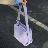 Bolso de compras informal con bandolera y asa de moda - details 2