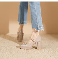 Zapatos de punta cuadrada con tacón grueso y tacón alto plano con hebilla de flor pequeña - details 21