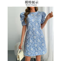 Vestido de verano nuevo para mujer con mangas abullonadas, textura jacquard y cuello redondo. - details 8
