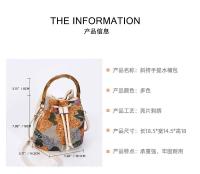 Moda Lentejuelas Bordado Cubo Baboom Handle Bolsos de mujer Flor Paja Hombro Crossbody Bolsos Sumer Beach Tote Bag Mochila de lujo de alta gama - details 2