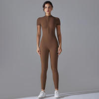 Body de yoga para mujer, ropa moldeadora deportiva de manga corta, traje de gimnasio de una pieza, nailon de color sólido - details 1