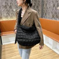 Bolso de compras de plumas de gran capacidad con hombro acolchado de algodón para mujer - details 7