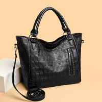 Bolso De Mano Grande De Cuero PU Con Estampado De Cráneo Punk Y Estacas Bolso De Hombro Gótico Para Mujer Bolso Transversal De Moda - details 4