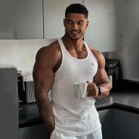 Chaleco para hombre, camiseta sin mangas con estampado deportivo para gimnasio, camiseta sin mangas elástica transpirable de secado rápido de tela a rayas - details 1