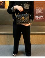 Bolso cuadrado pequeño de sobre simple de la marca Hong Kong2025Nueva Bolsa de Mano con Cierre de Moda, Bolsa de Hombro Versátil para Mujeres - details 8