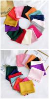 Bufanda de satén de poliéster liso con múltiples colores, bufanda ajustada de 14*145 cm de largo, decoración de moda para mujer - details 3